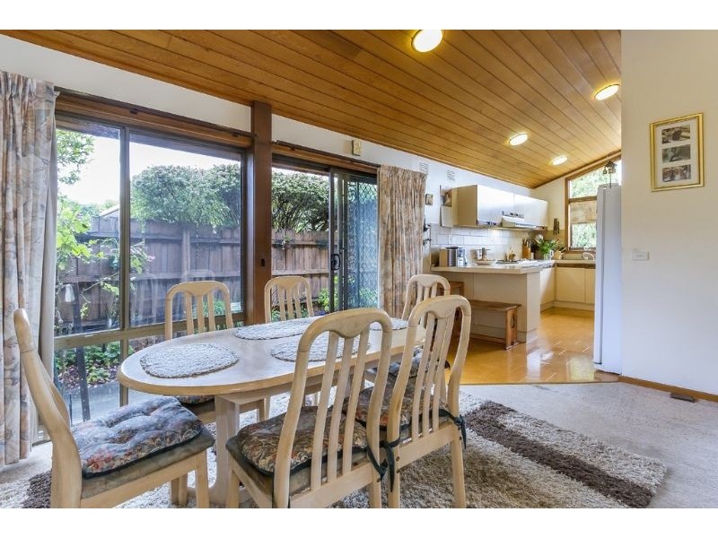 30 Glen Court, Glen Waverley VIC 3150