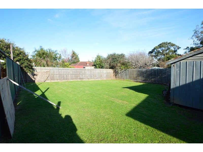 18 Highfield Avenue, Mulgrave VIC 3170