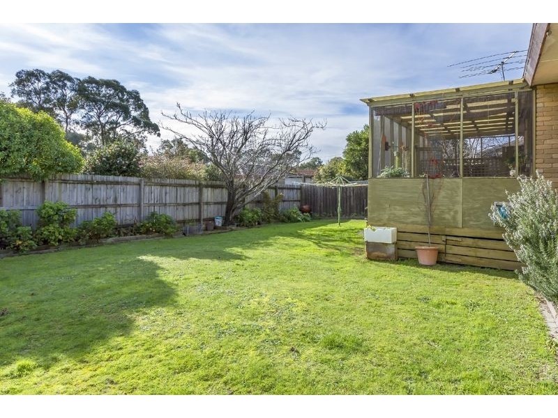 11 Henderson Court, Glen Waverley VIC 3150