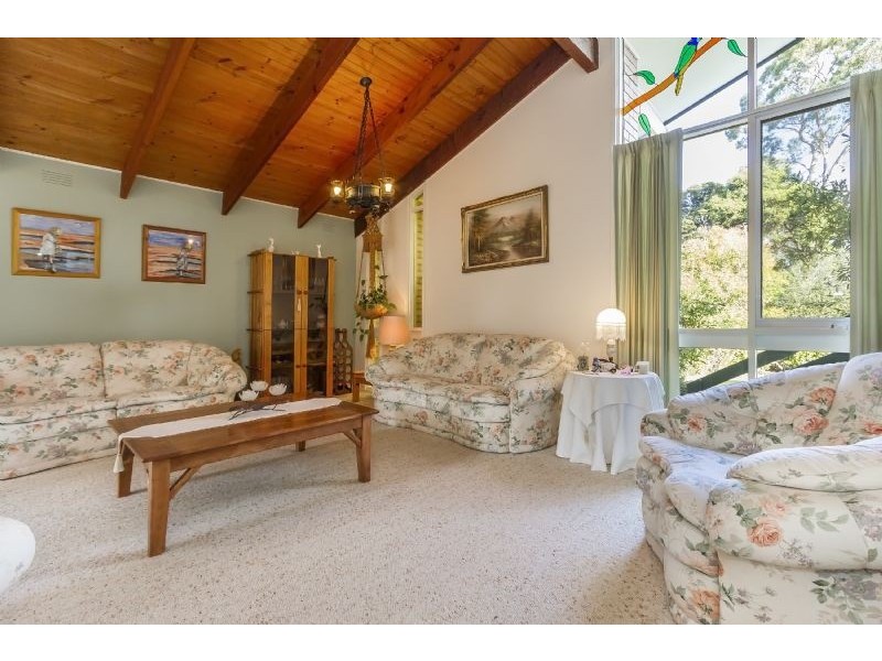 8 Domino Court, Wheelers Hill VIC 3150