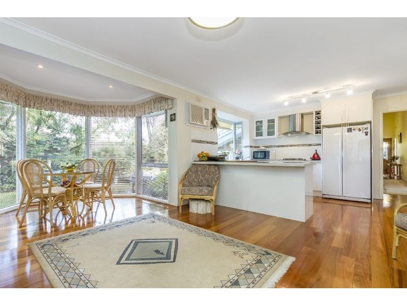 8 Domino Court, Wheelers Hill VIC 3150