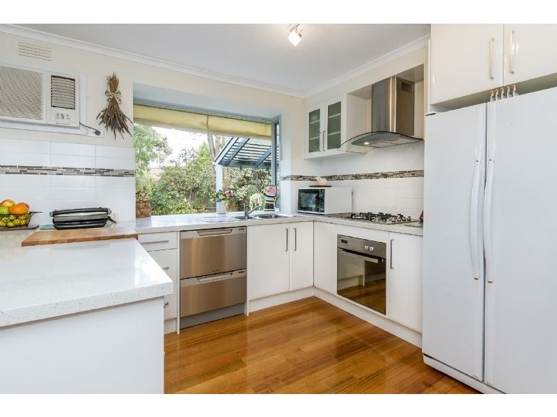 8 Domino Court, Wheelers Hill VIC 3150