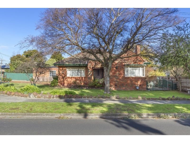 1/1 Carmel Avenue, Mount Waverley VIC 3149
