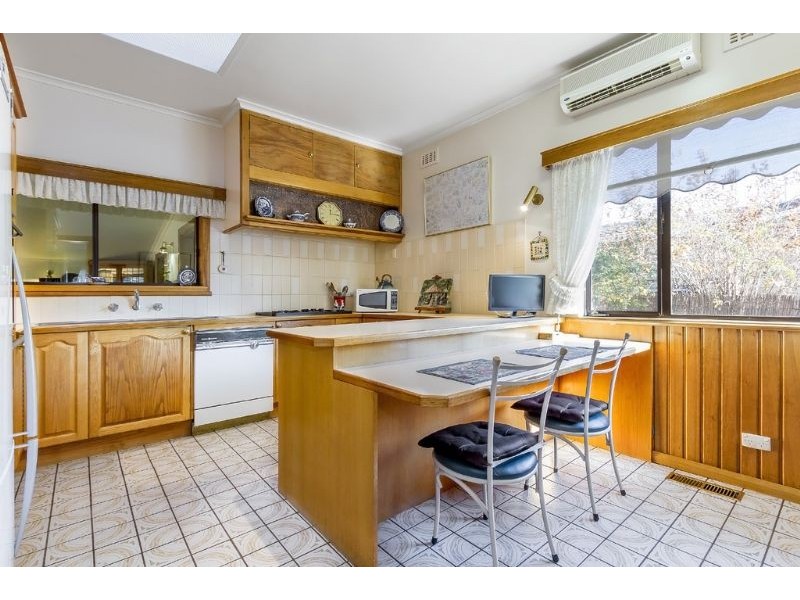 1/1 Carmel Avenue, Mount Waverley VIC 3149