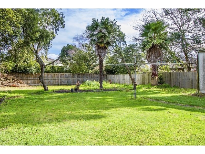 26 Avondale Grove, Mount Waverley VIC 3149