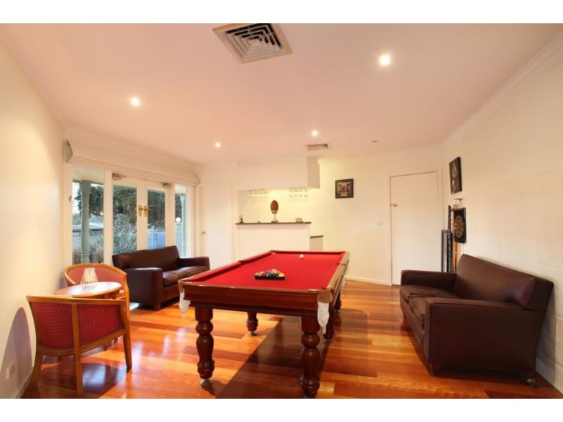 24 Wilga Street, Mount Waverley VIC 3149