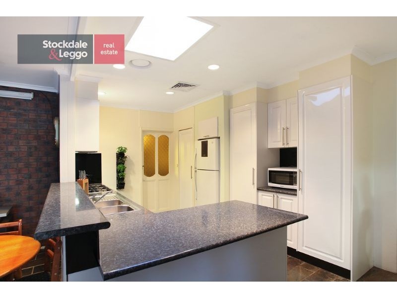 24 Wilga Street, Mount Waverley VIC 3149