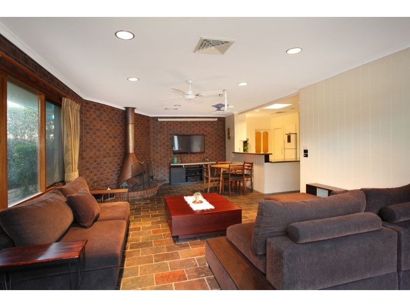 24 Wilga Street, Mount Waverley VIC 3149