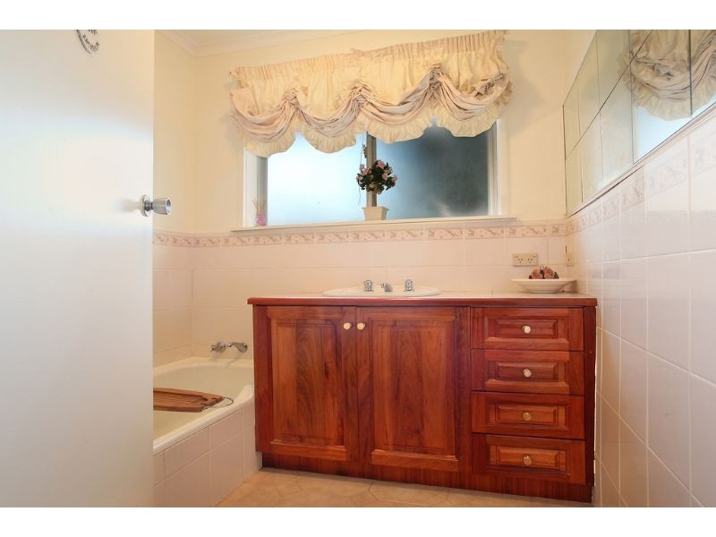 24 Wilga Street, Mount Waverley VIC 3149