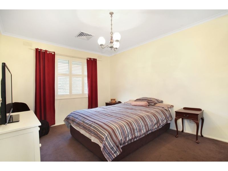 24 Wilga Street, Mount Waverley VIC 3149