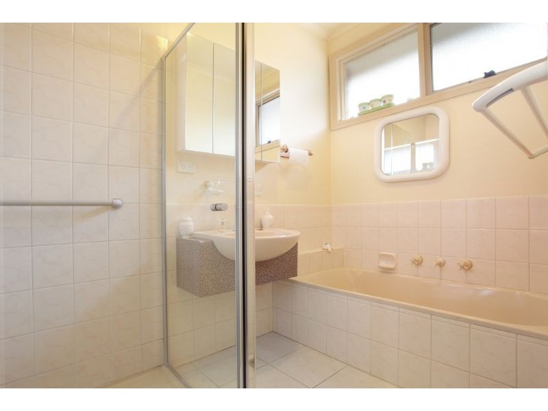 1/35 Lee Avenue, Mount Waverley VIC 3149