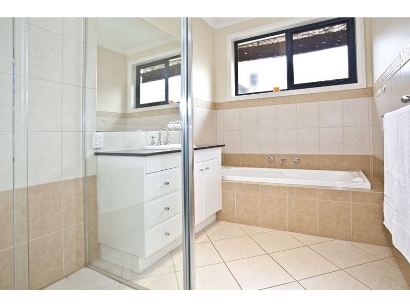 3/27 Glen Court, Glen Waverley VIC 3150