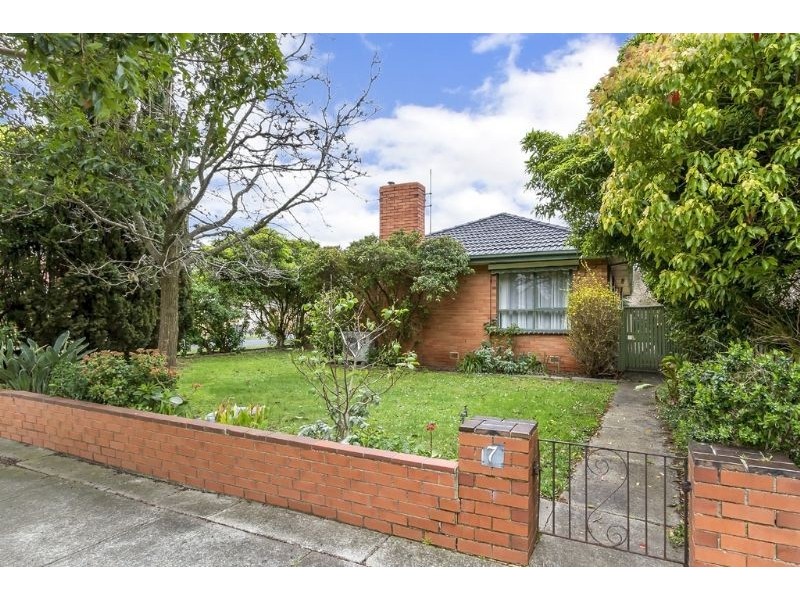7 Carver Street, Burwood East VIC 3151