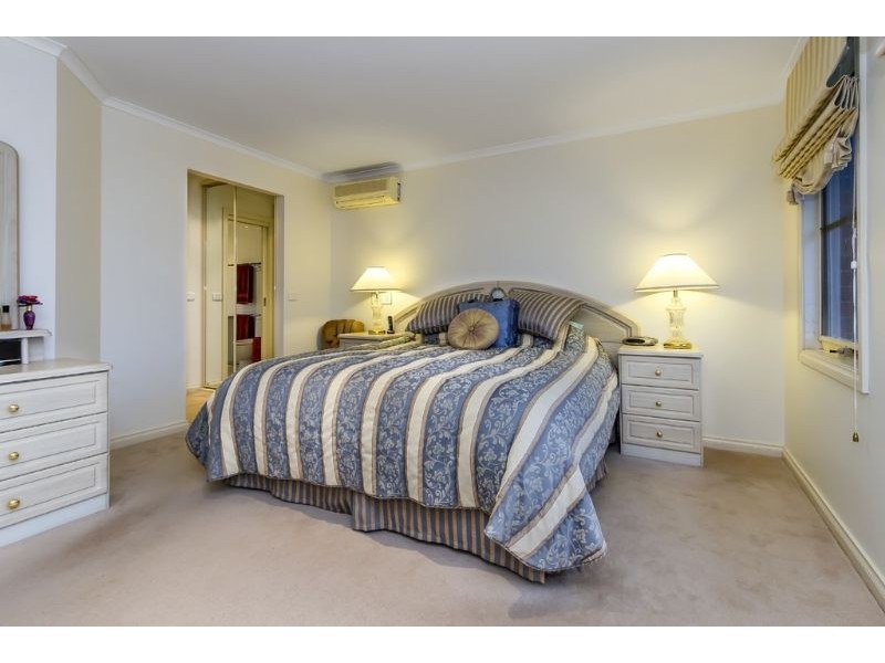 12 Darlington Avenue, Wheelers Hill VIC 3150