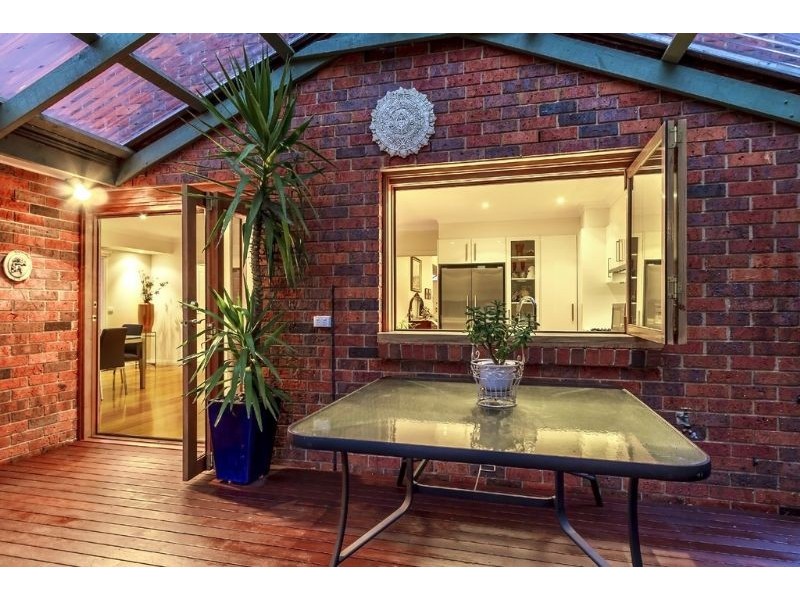 12 Darlington Avenue, Wheelers Hill VIC 3150