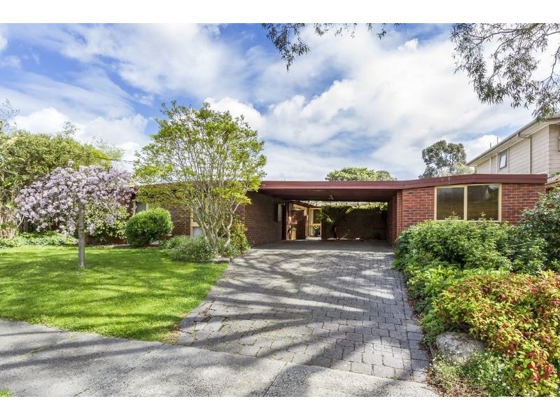 7 Chatswood Close, Glen Waverley VIC 3150