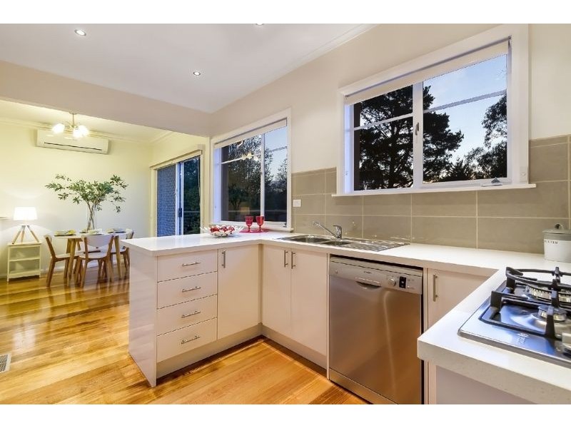 15 Jeffrey Street, Mount Waverley VIC 3149