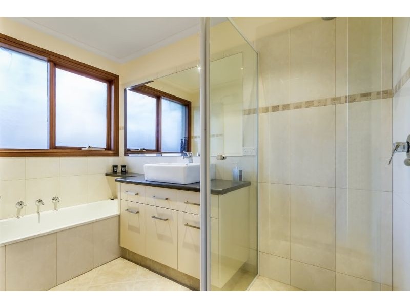 3/4 Howell Drive, Mount Waverley VIC 3149