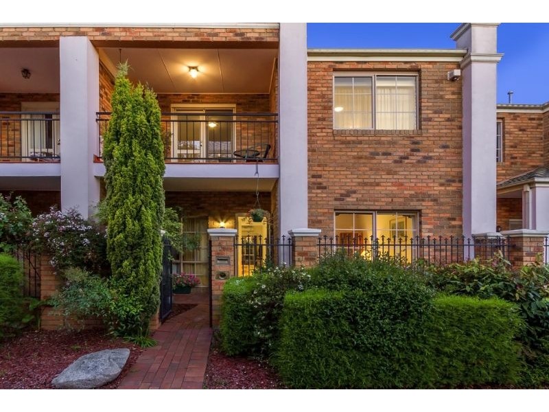 21 The Rise, Glen Waverley VIC 3150