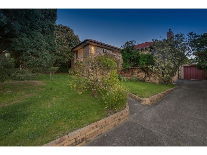 4 Eton Street, Mount Waverley VIC 3149