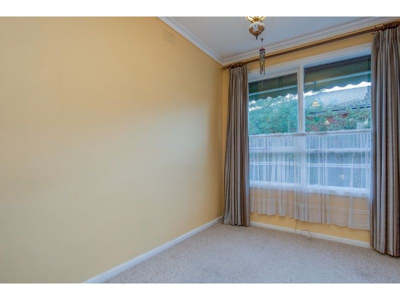 4 Eton Street, Mount Waverley VIC 3149