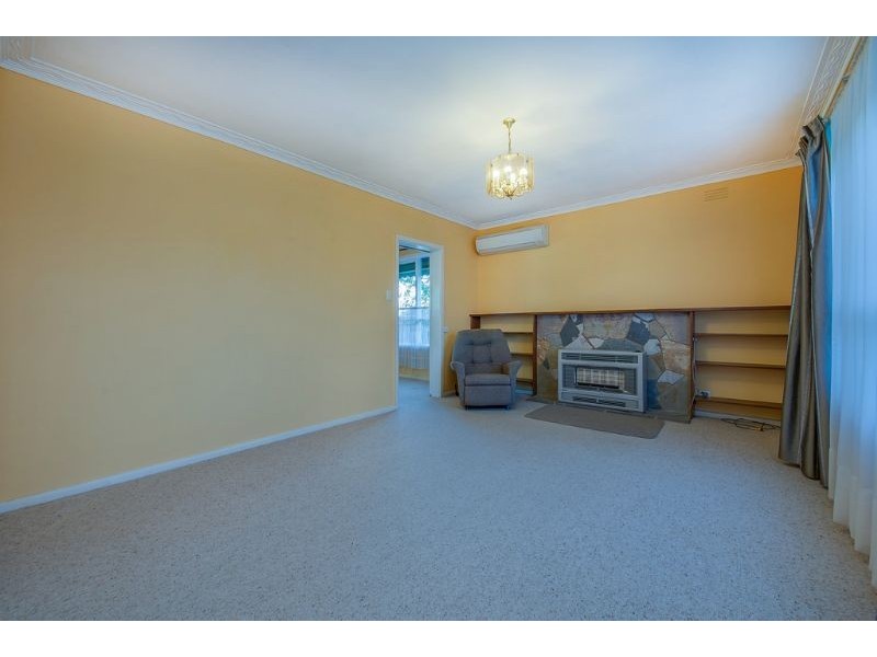 4 Eton Street, Mount Waverley VIC 3149