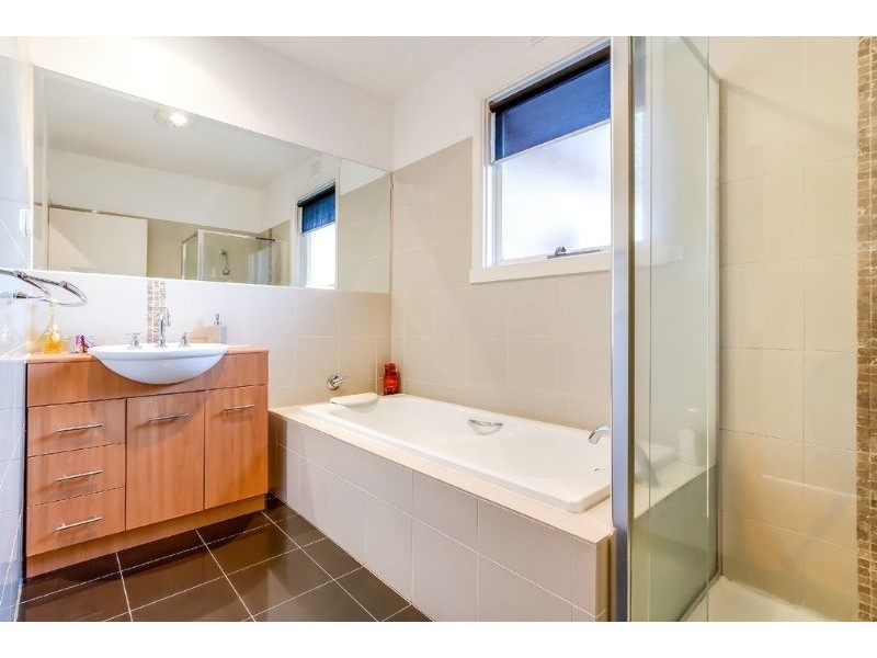 9 Manooka Street, Burwood East VIC 3151