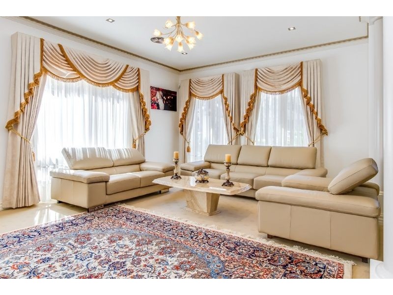 12 Mandowie Road, Glen Waverley VIC 3150