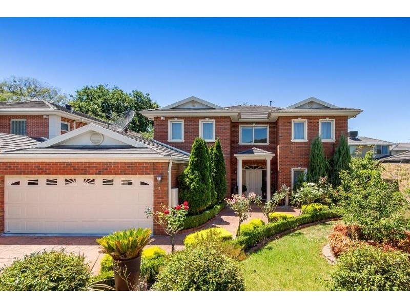 14 Huntingtower Crescent, Mount Waverley VIC 3149