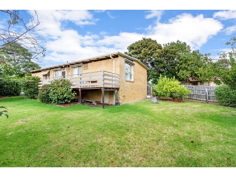 17 Lindwall Street, Glen Waverley VIC 3150