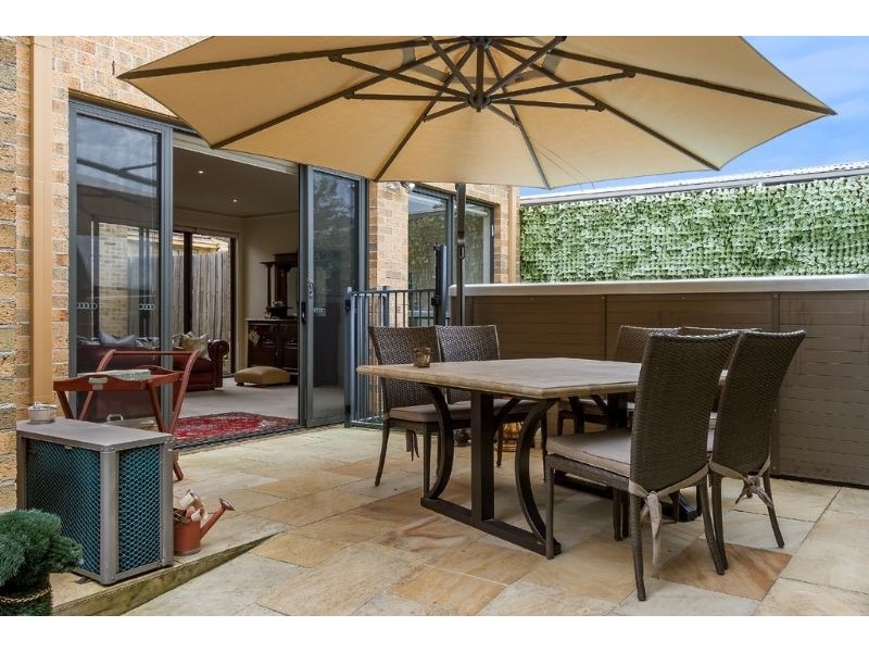 2/606 High Street Road, Glen Waverley VIC 3150