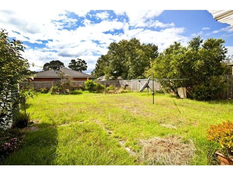 3 Lee Avenue, Springvale VIC 3171