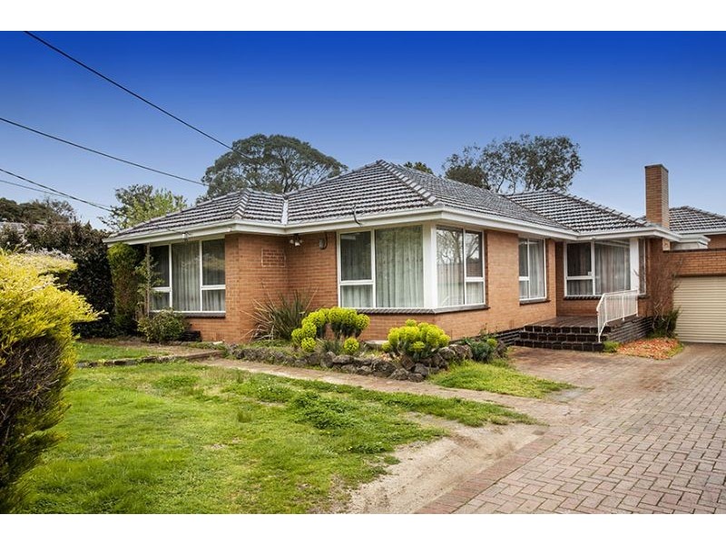15 Burramine Road, Glen Waverley VIC 3150