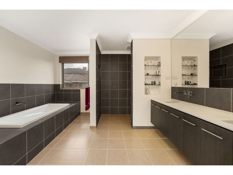 12 Brazilia Drive, Glen Waverley VIC 3150