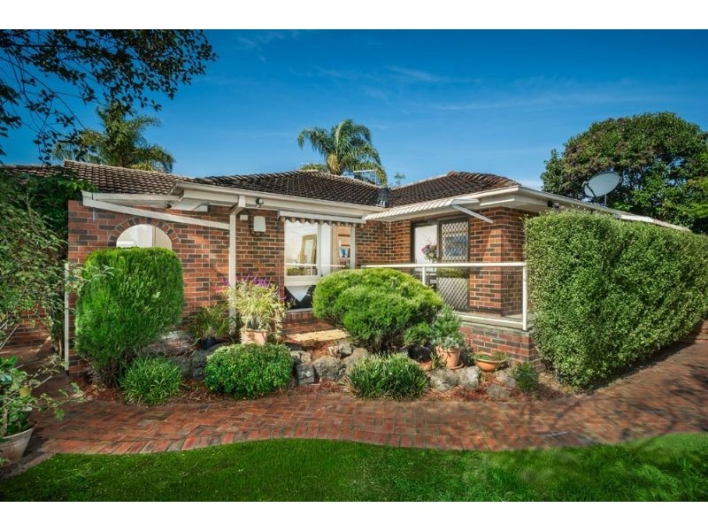 32 Huxley Avenue, Mulgrave VIC 3170