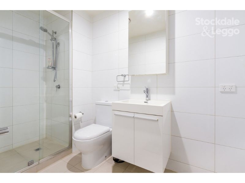 811/39 Kingsway, Glen Waverley VIC 3150