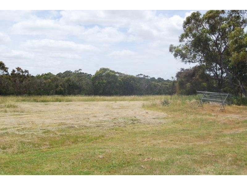 304 Cape Paterson Road, Cape Paterson VIC 3995