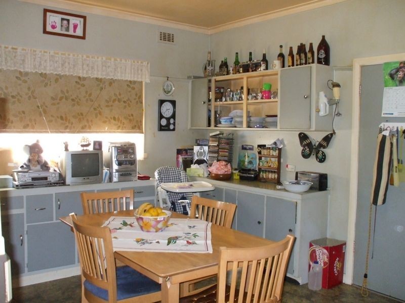 10 Henry Street, Koo Wee Rup VIC 3981