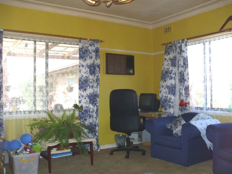 10 Henry Street, Koo Wee Rup VIC 3981