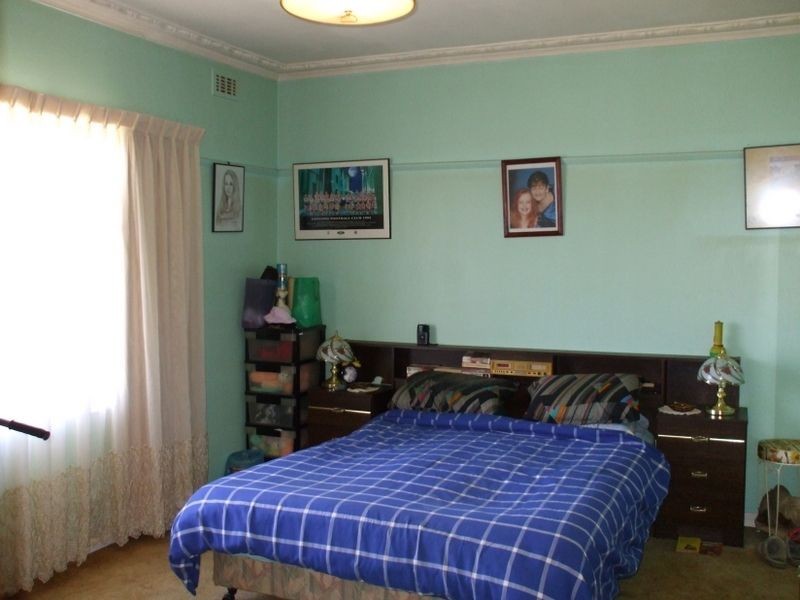 10 Henry Street, Koo Wee Rup VIC 3981