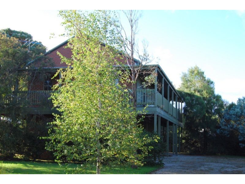 4 Valck Eyrie, Coronet Bay VIC 3984