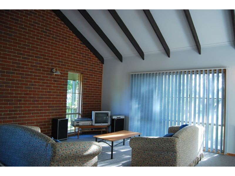 4 Valck Eyrie, Coronet Bay VIC 3984