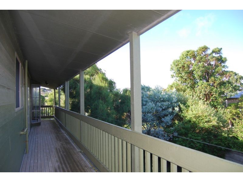 4 Valck Eyrie, Coronet Bay VIC 3984