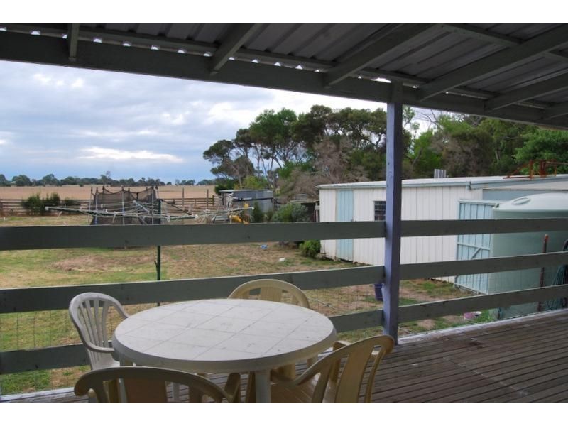 15 Bayview Ave, Tenby Point VIC 3984