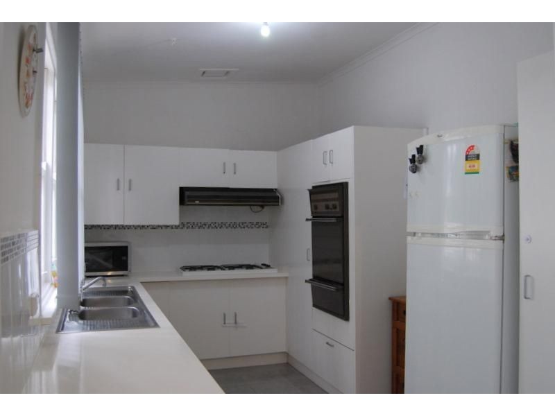 15 Bayview Ave, Tenby Point VIC 3984