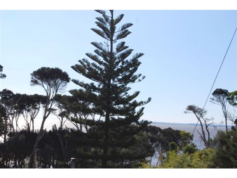 35 Malcolm Dr, Grantville VIC 3984