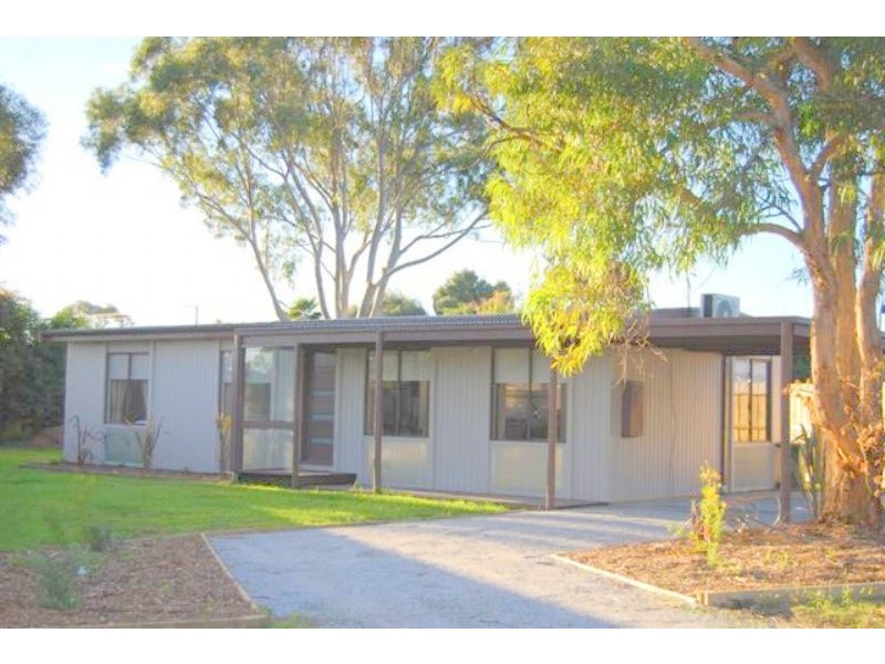 21 Hughes St, Corinella VIC 3984