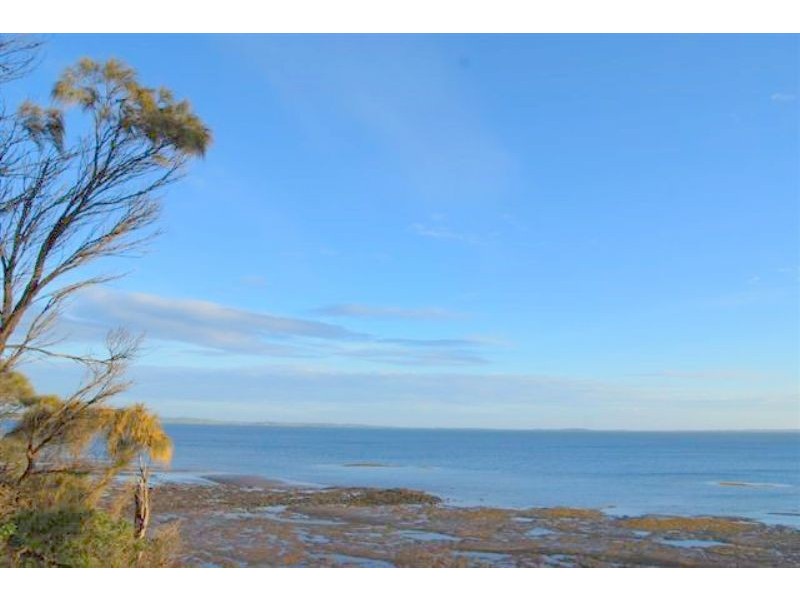 21 Hughes St, Corinella VIC 3984