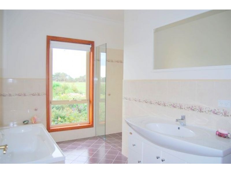 135 Bass Landing Rd, Bass VIC 3991