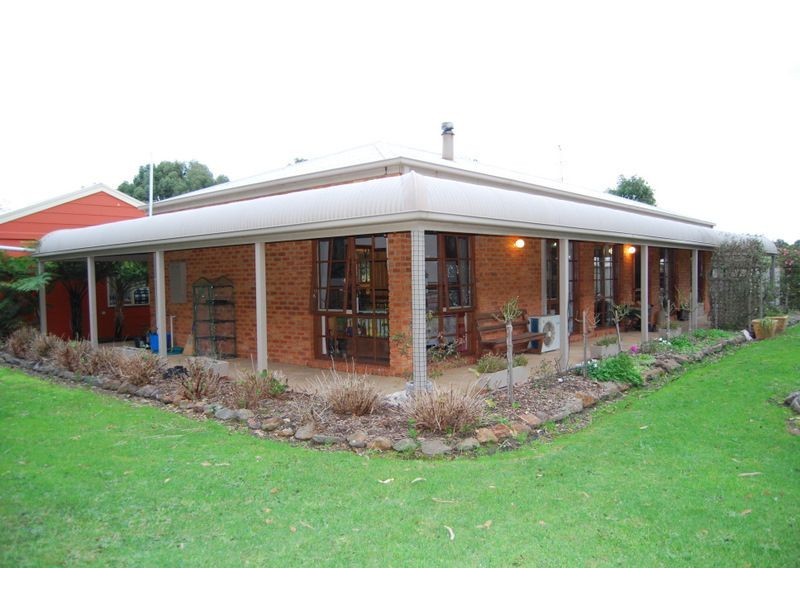 Wattle Bank VIC 3995